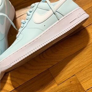 Nike Air Force 1 '07 in Glacier Blue and White